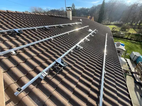 Installation de Panneaux Solaires 6 kWc à Saint-Clair-de-la-Tour (38)
